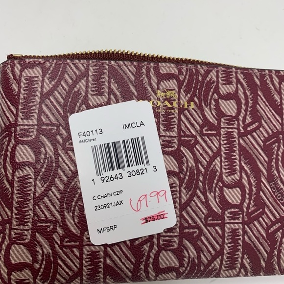 NWT COACH CORNER ZIP WRISTLET WITH CHAIN PRINT